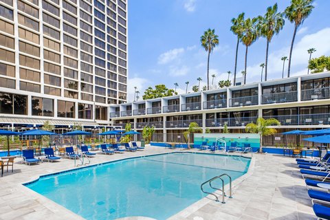 Sheraton Universal Hotel