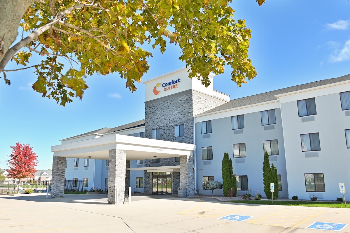 Comfort Suites Bloomington I-55 and I-74