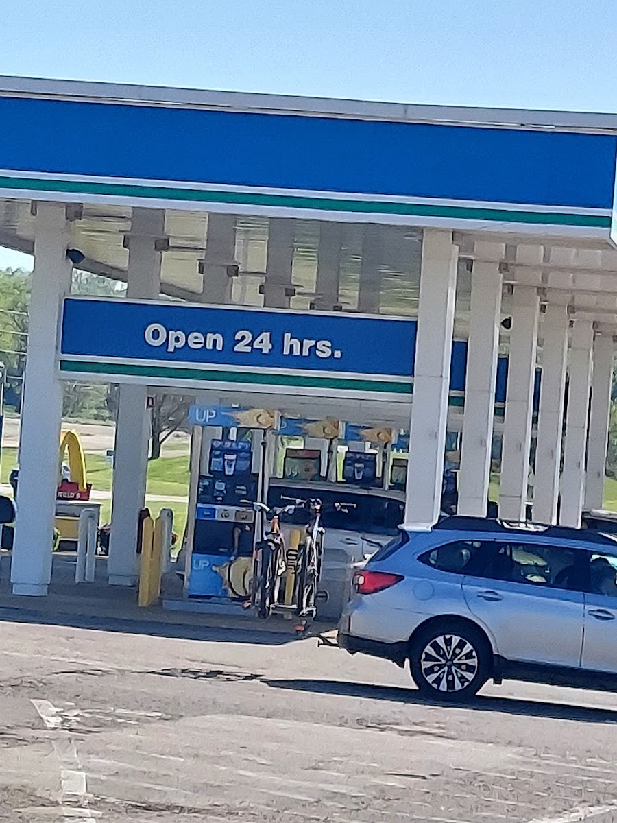 MotoMart Convenience Stores