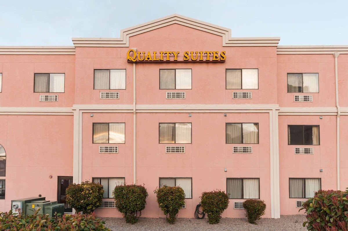 Quality Suites Albuquerque Airport