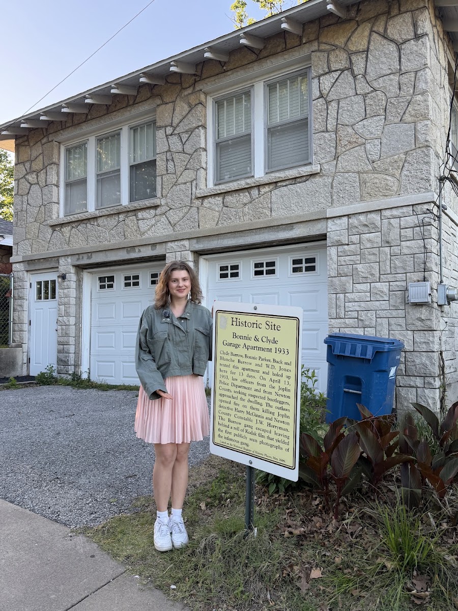 Bonnie and Clyde Hideout Apartment