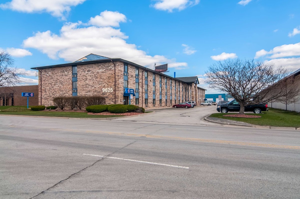 Motel 6 Bridgeview, IL