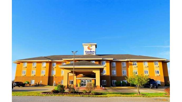 Comfort Inn & Suites Greenville I-70