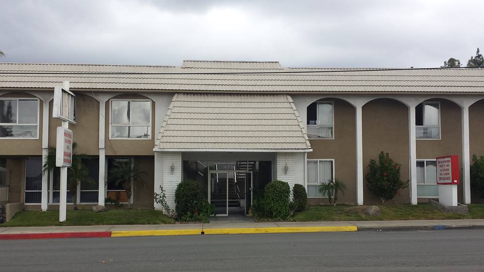 Foothill Suites