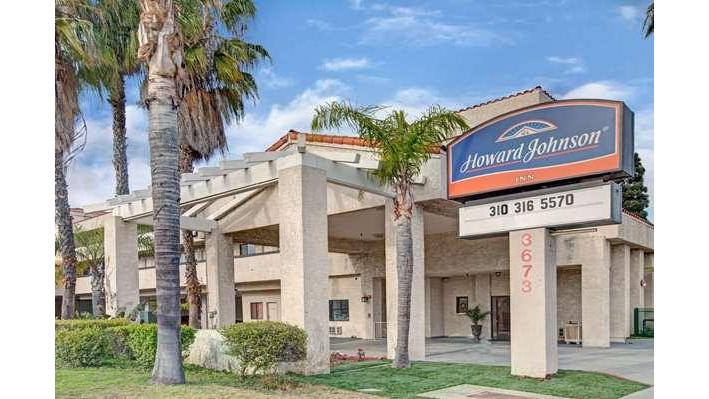 Howard Johnson by Wyndham Torrance