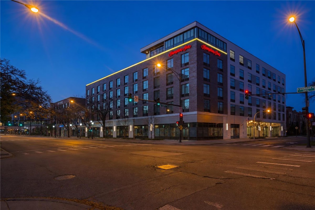 Hampton Inn Chicago North-Loyola Station