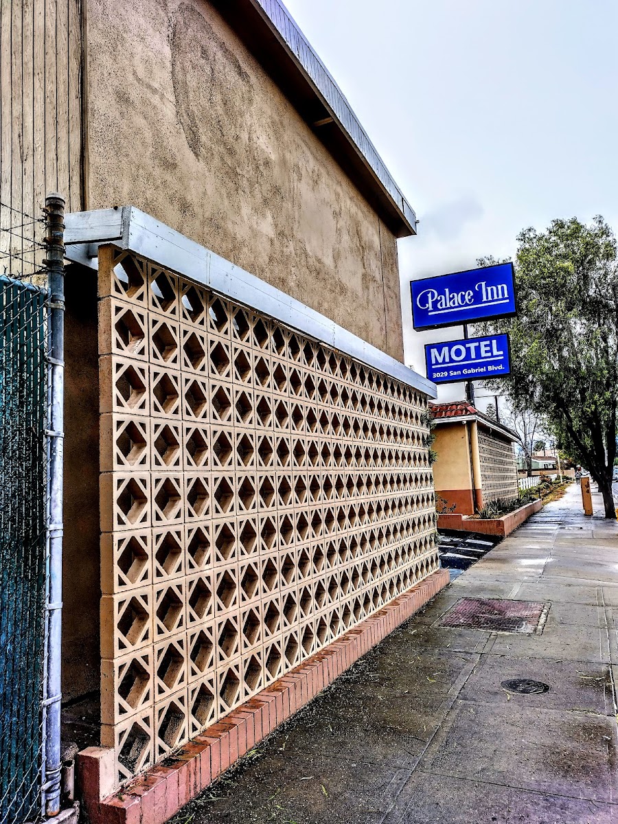 Gale's Motel