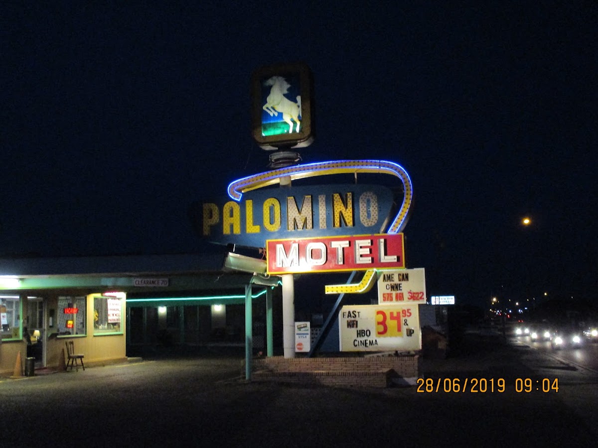 Palomino Motel