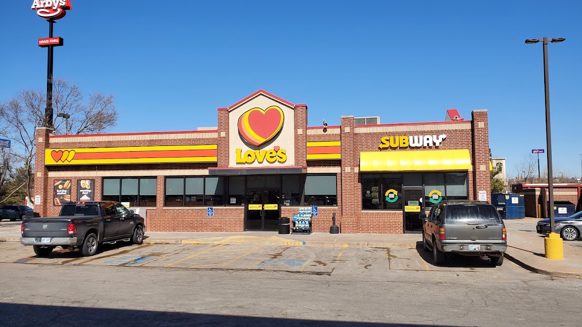 Love's Country Store
