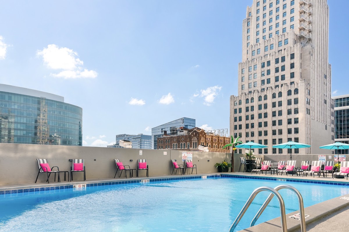 Crowne Plaza Kansas City Downtown, an IHG Hotel