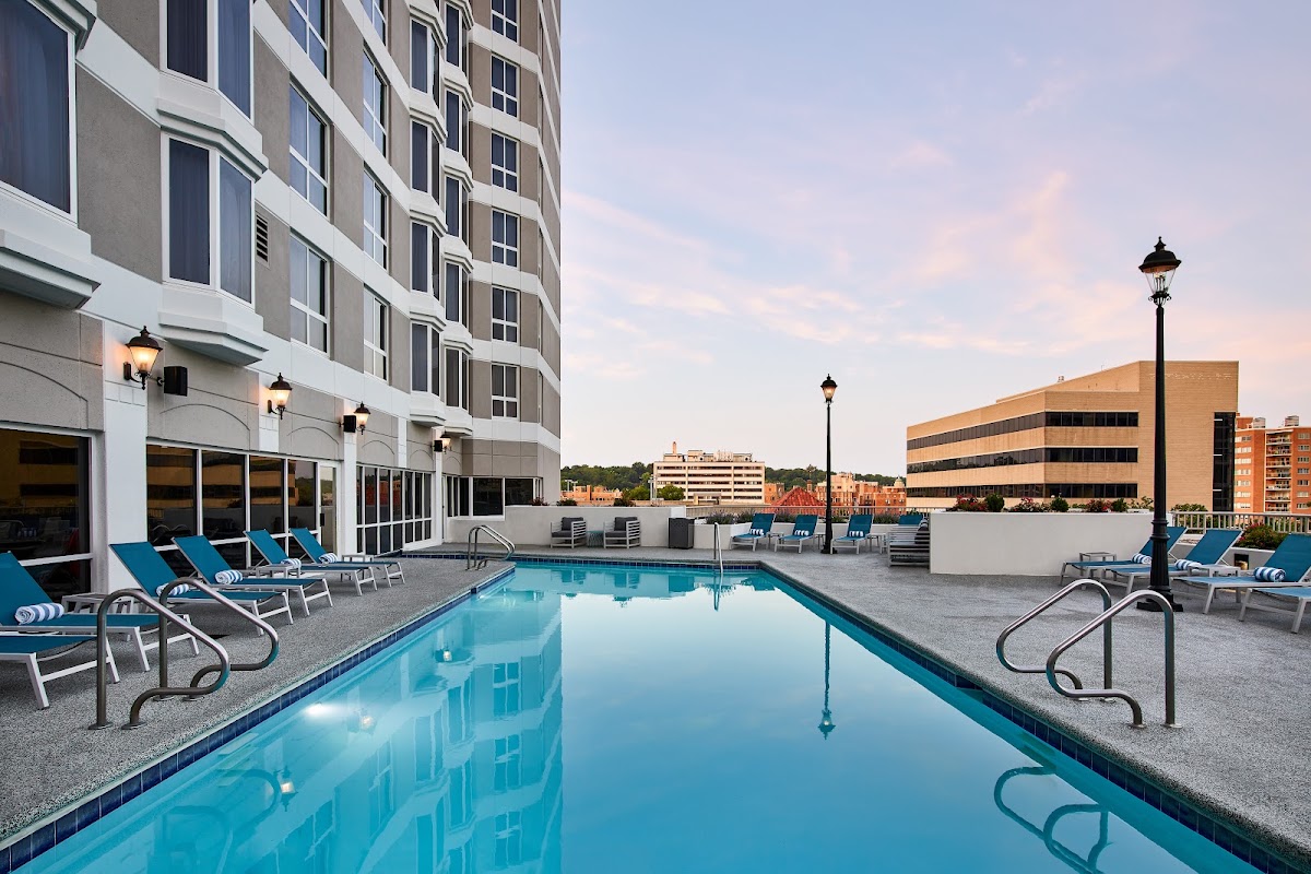 Hilton Kansas City Country Club Plaza