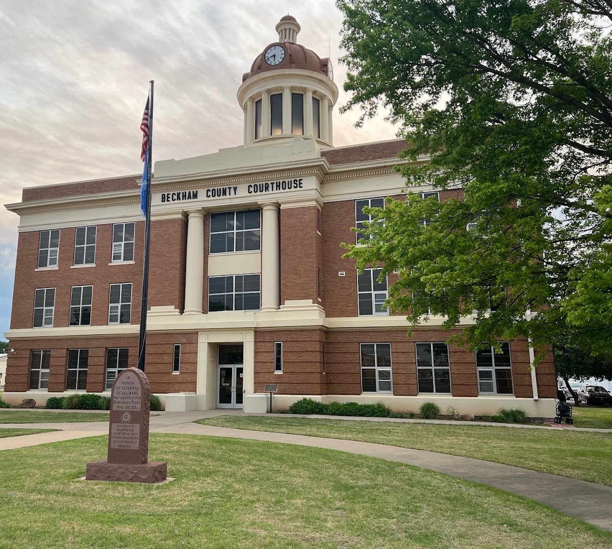 Beckham County Court House