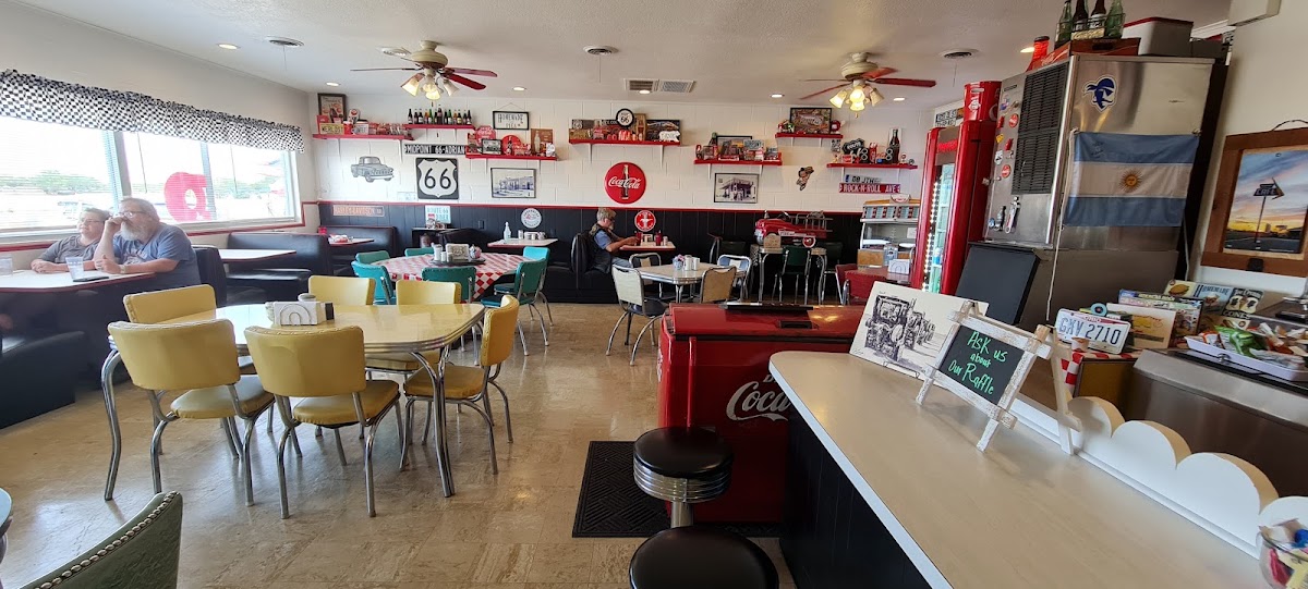 Midpoint Cafe and Gift Shop