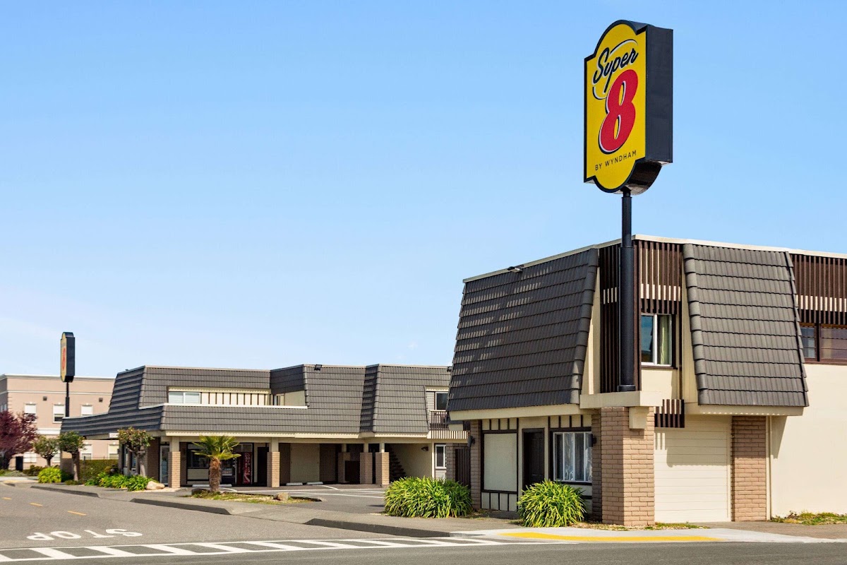 Super 8 by Wyndham Eureka