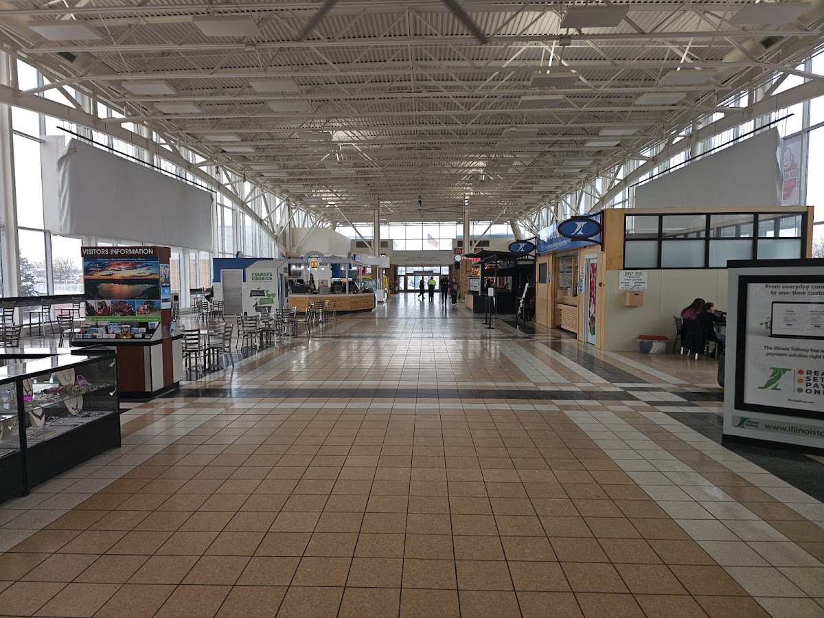 Lake Forest Oasis Travel Plaza Northbound