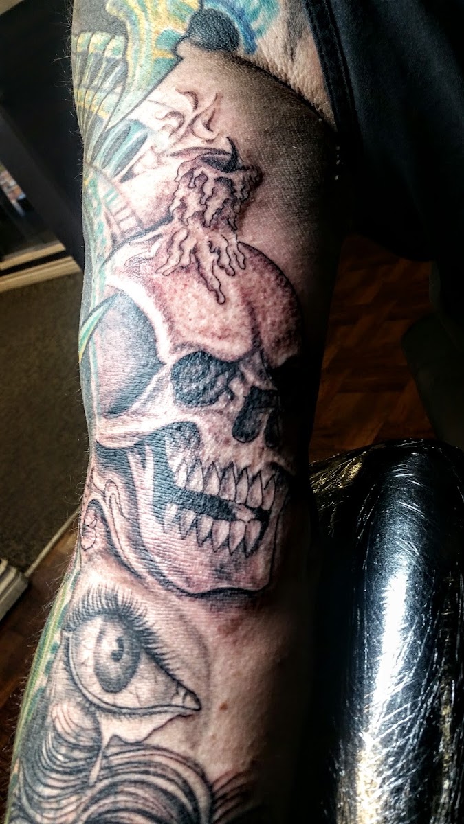 San Bernardino Tattoo westcoastfranktatz & body piercing