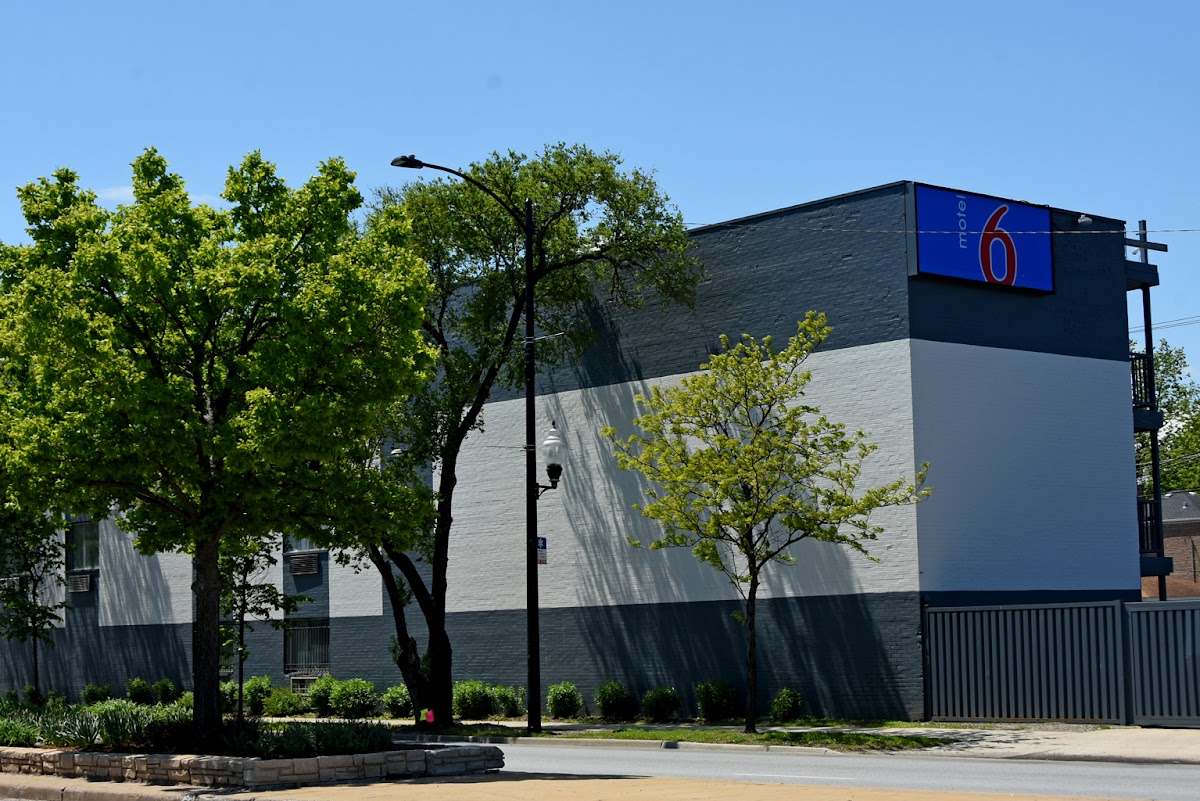 Motel 6 Chicago IL - i57 & Halsted St