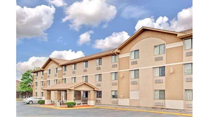 Super 8 by Wyndham Mokena/Frankfort /I-80