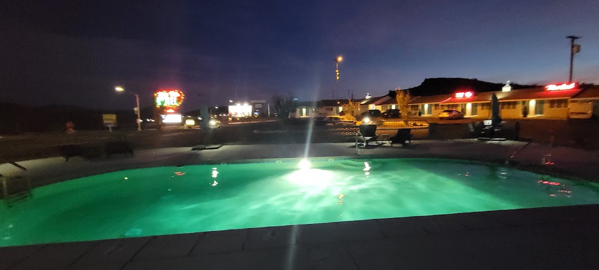 Hill Top Motel