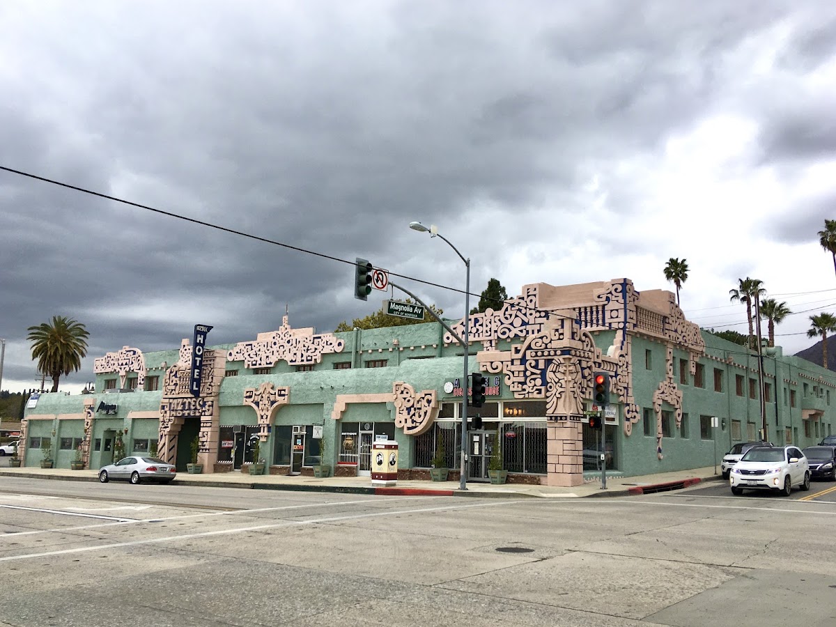 Aztec Hotel