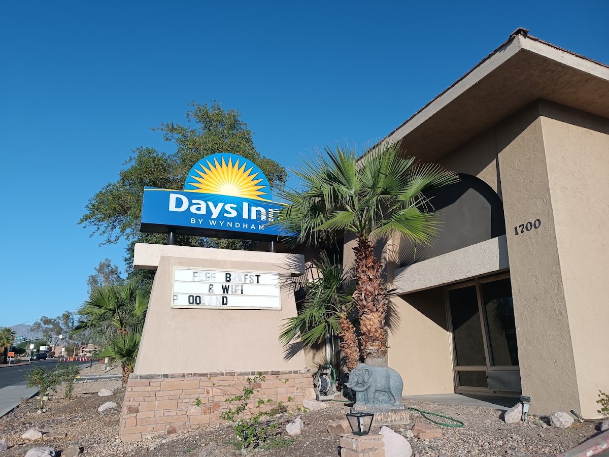 Days Inn by Wyndham Lake Havasu