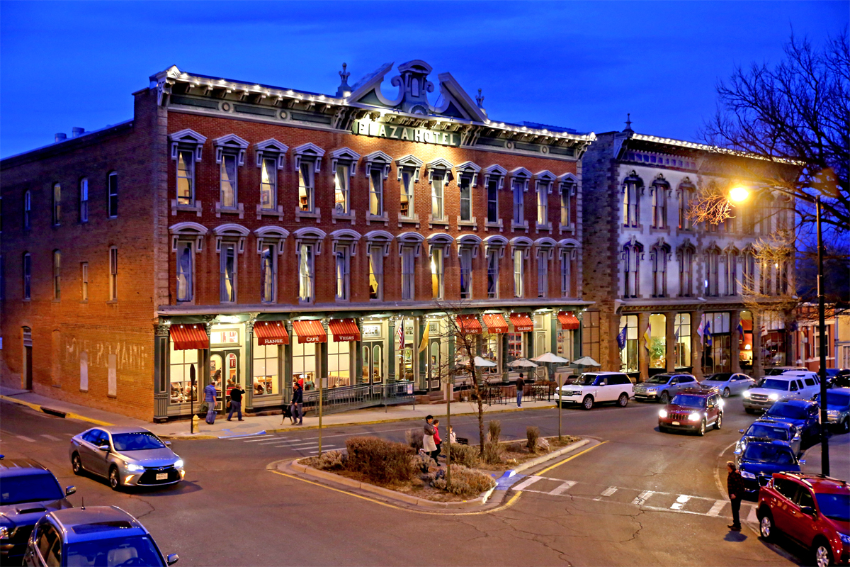 Historic Plaza Hotel