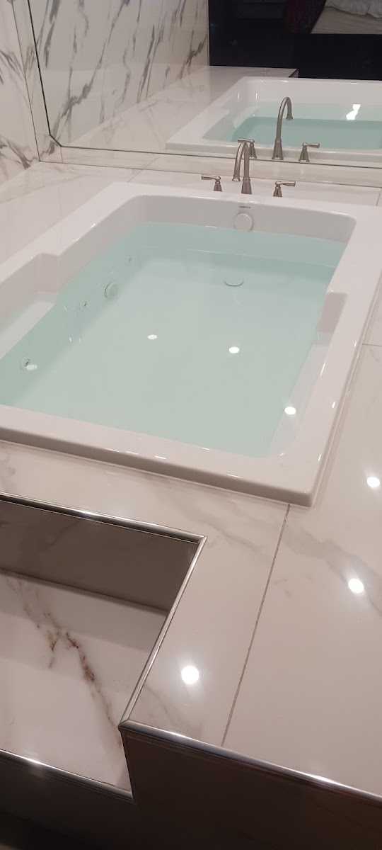 Stadium Inn & Spas