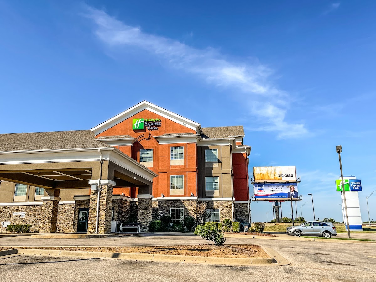 Holiday Inn Express & Suites Ada, an IHG Hotel
