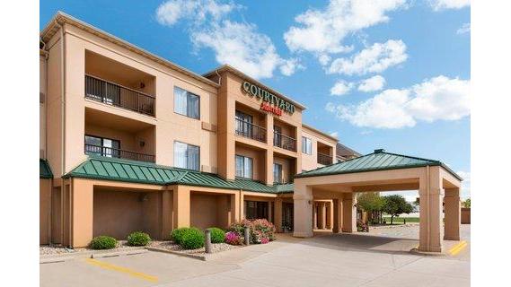 Courtyard by Marriott Bloomington Normal
