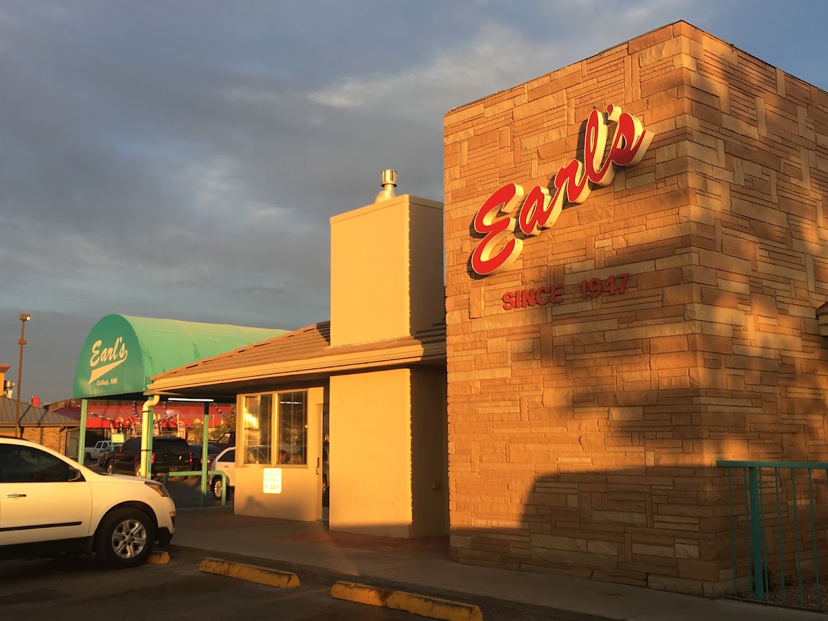 Earl's Family Restaurant