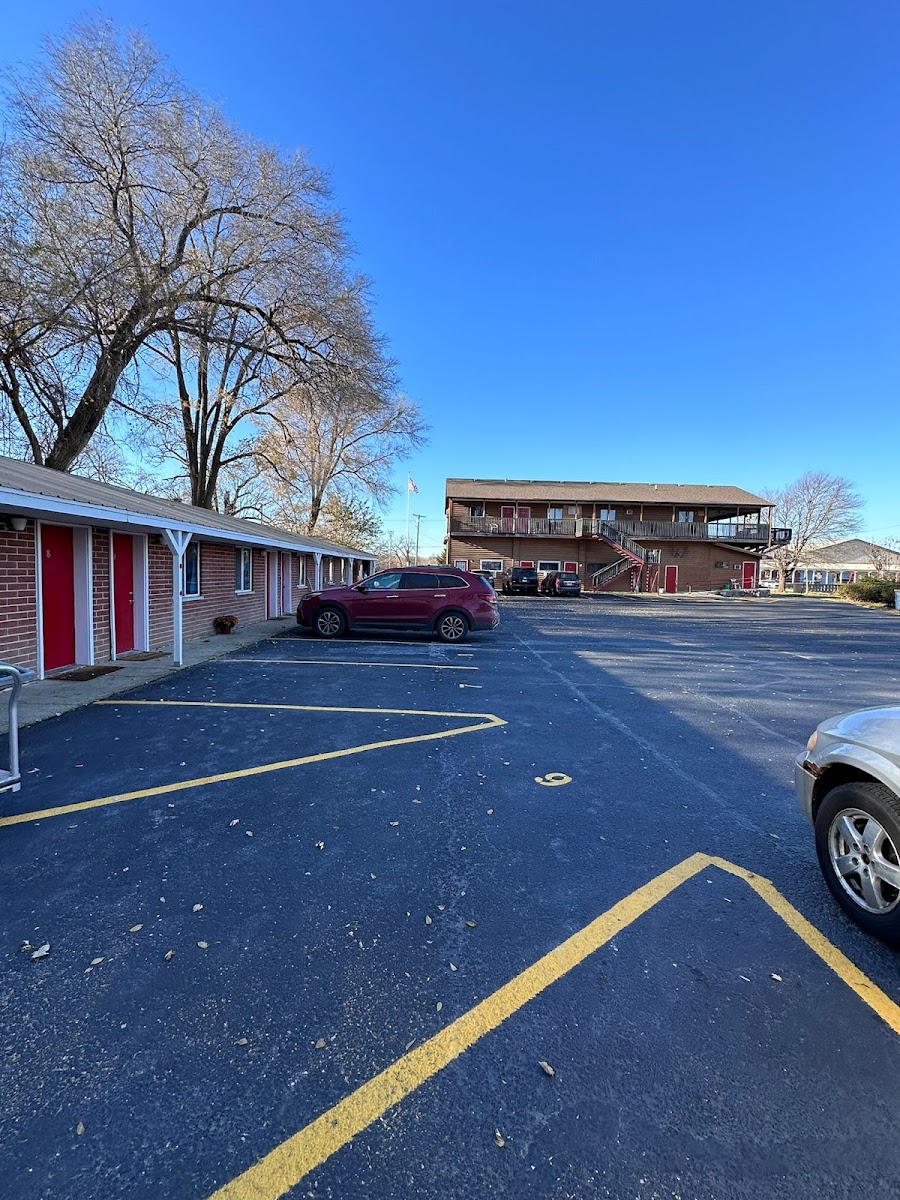 Super Shine Motel