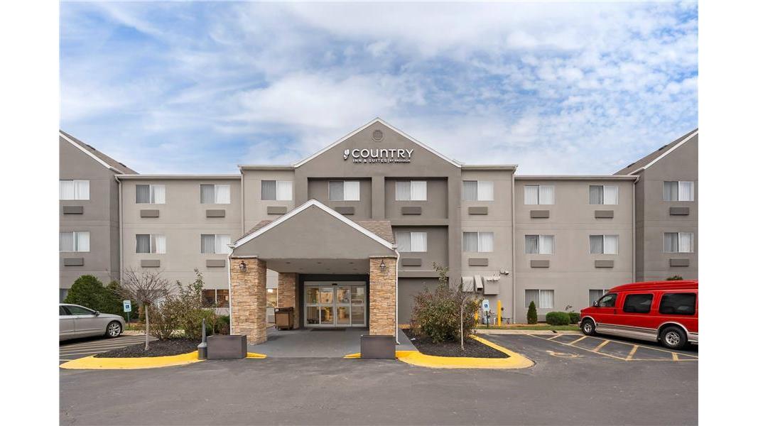 Country Inn & Suites by Radisson, Fairview Heights, IL