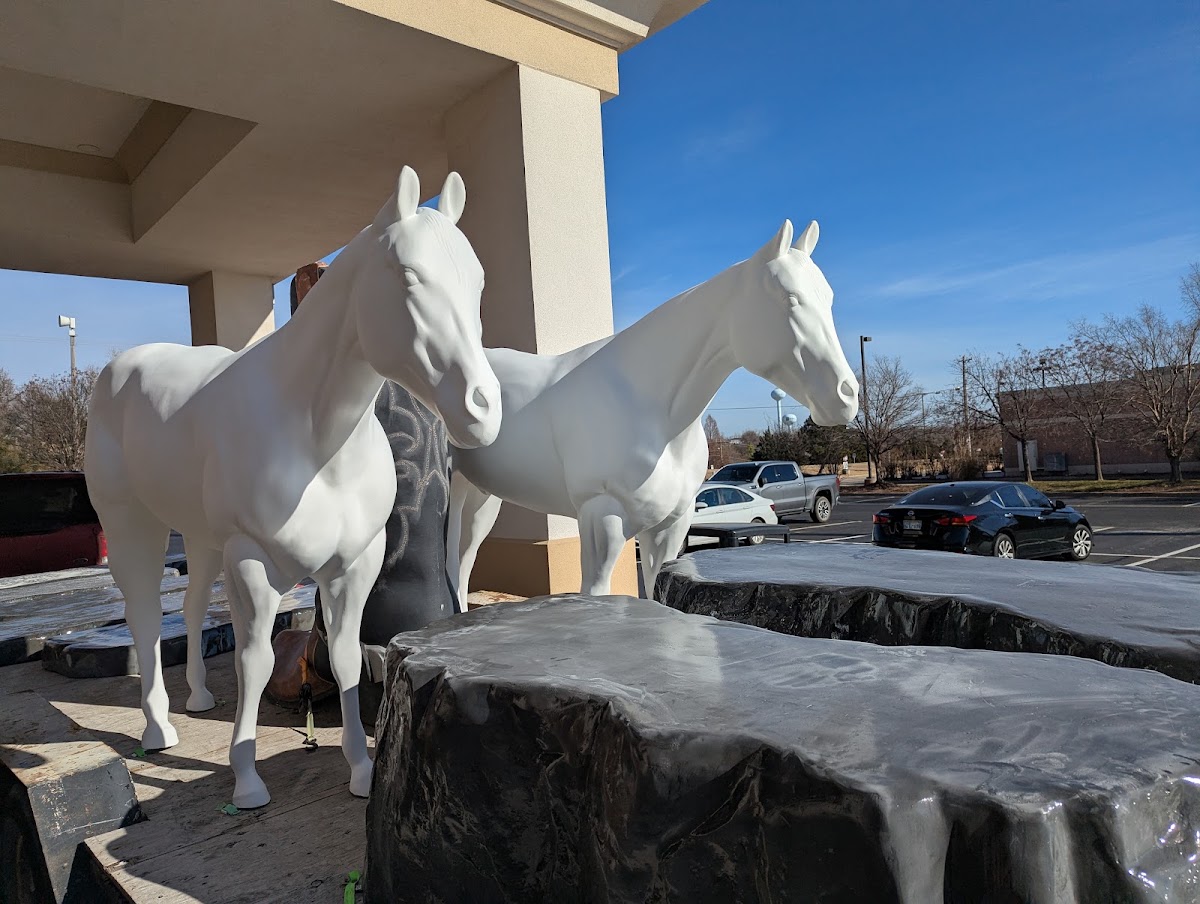 Holiday Inn Express & Suites Edmond by IHG