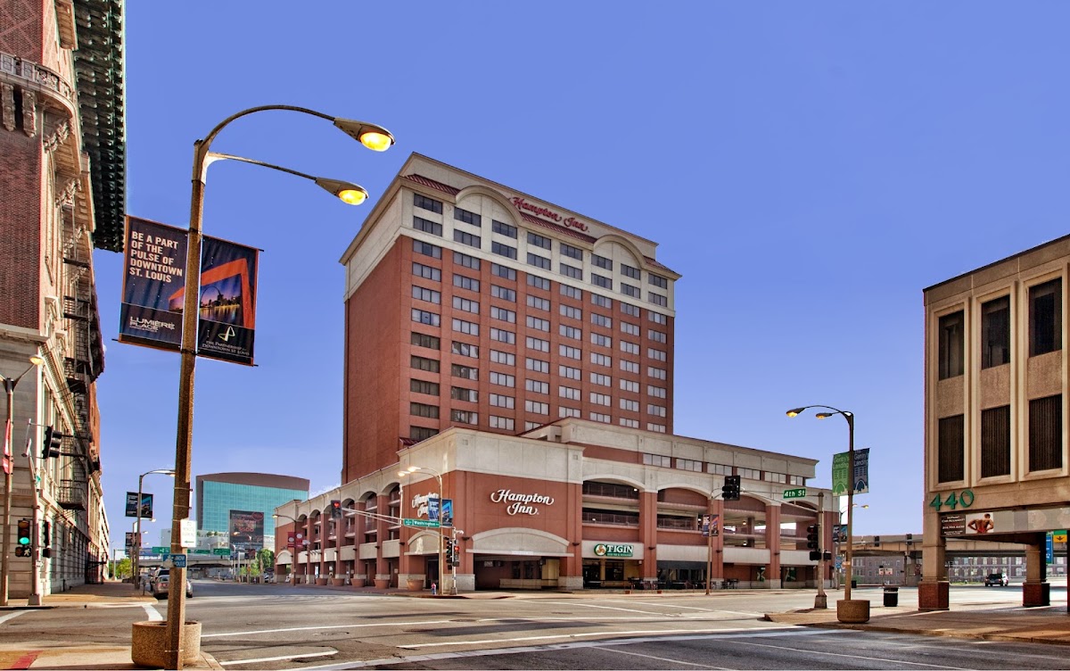 Hampton Inn St. Louis-Downtown (At the Gateway Arch)