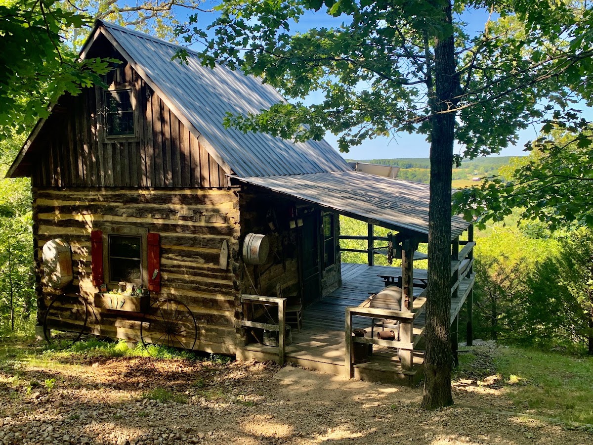 Rock Eddy Bluff Farm Cabins