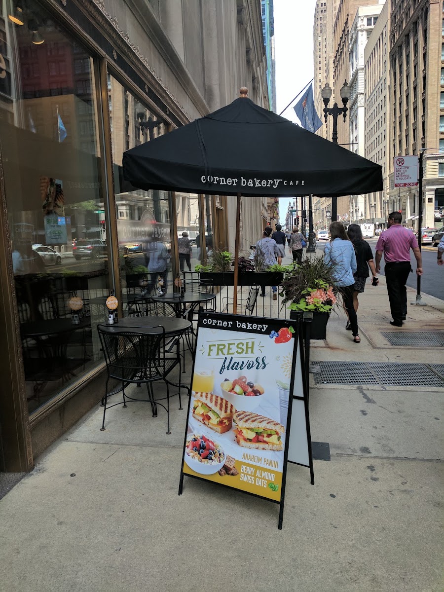 Corner Bakery Cafe