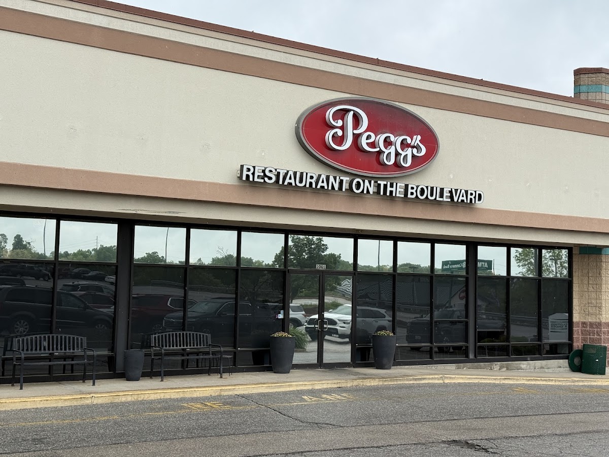 Peggs Restaurant On the Boulevard