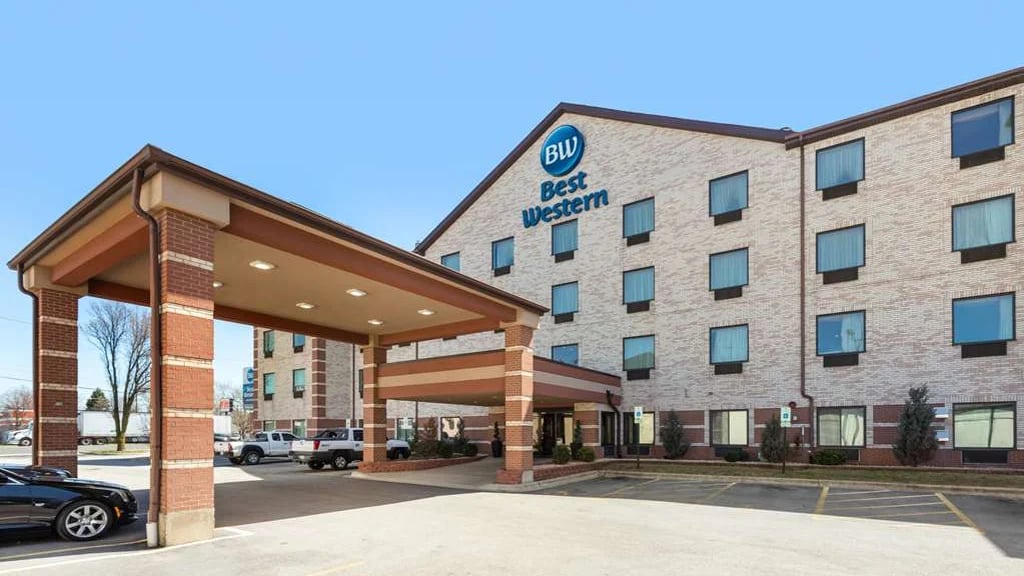 Best Western Inn & Suites - Midway Airport