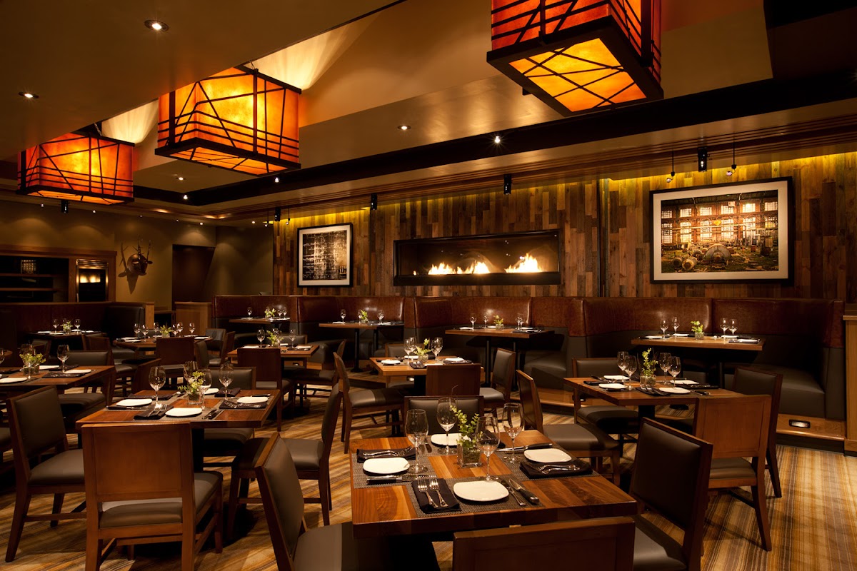 J. Gilbert's Wood-Fired Steaks & Seafood St. Louis