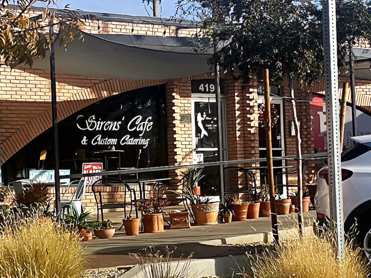 Sirens Cafe & Custom Catering