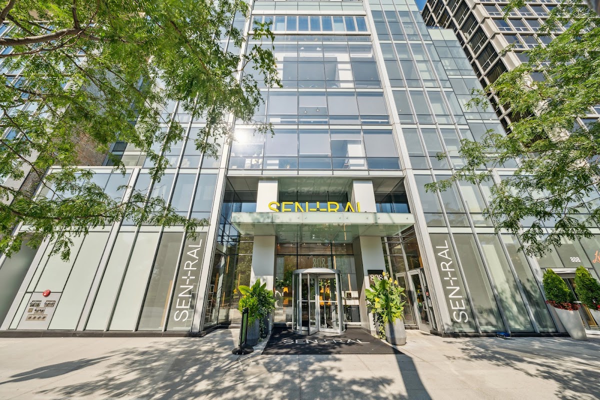 Sentral Michigan Avenue Chicago Hotel