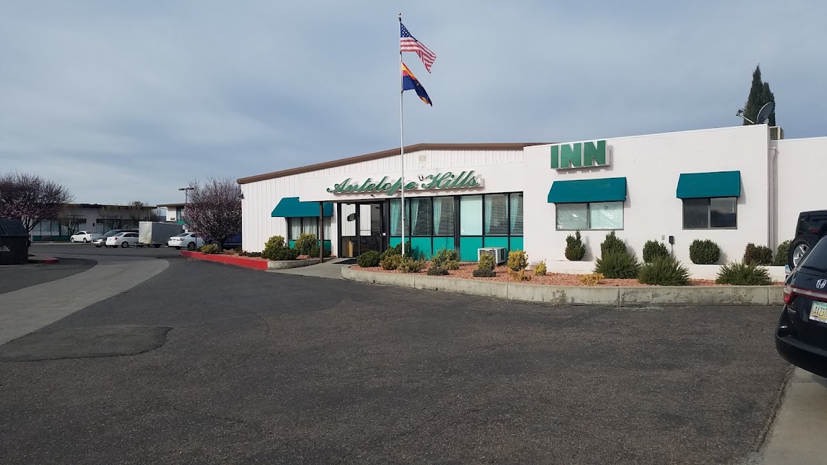 Antelope Hills Inn-Suites
