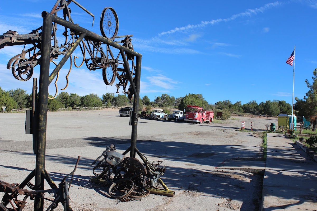 Grand Canyon Caverns Campground