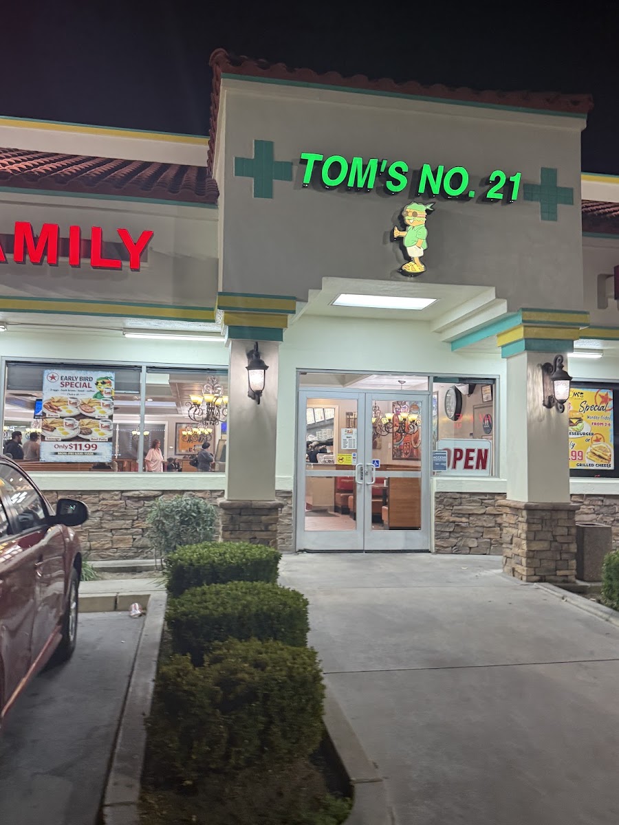 TOM's Famous Family Restaurant 21