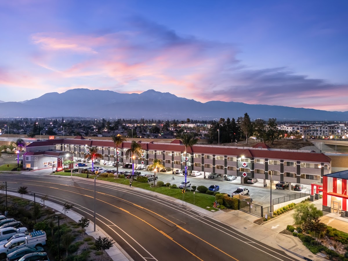 Ramada by Wyndham Ontario