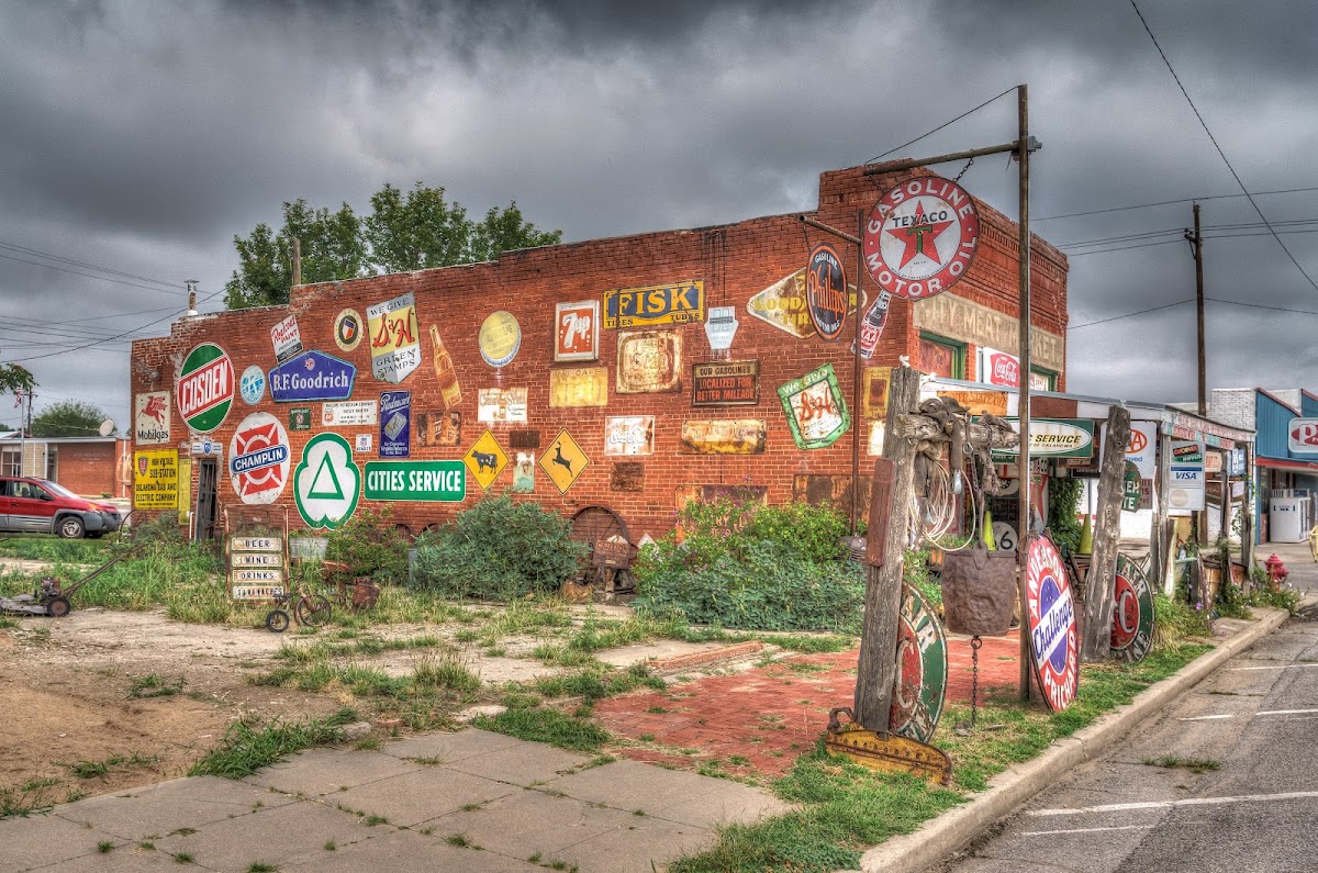 Sandhill Curiosity Shop