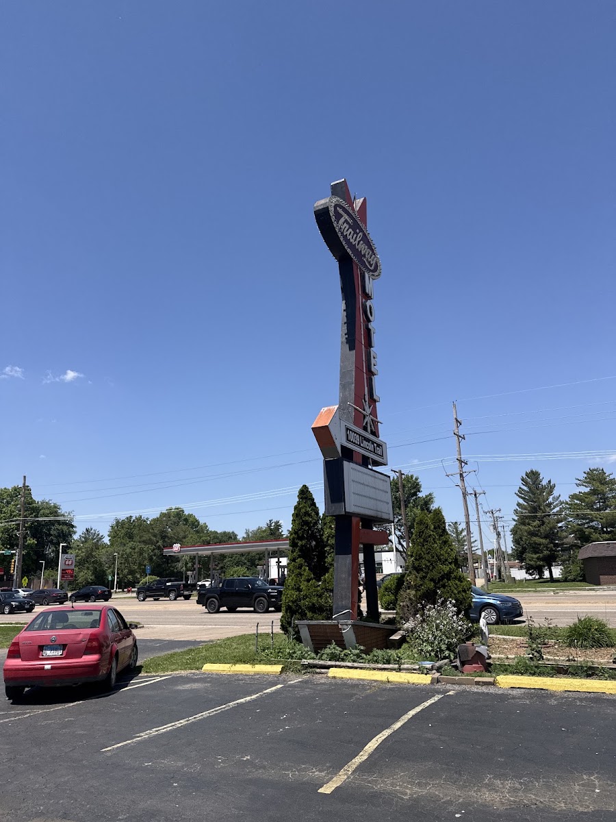 Trailway Motel