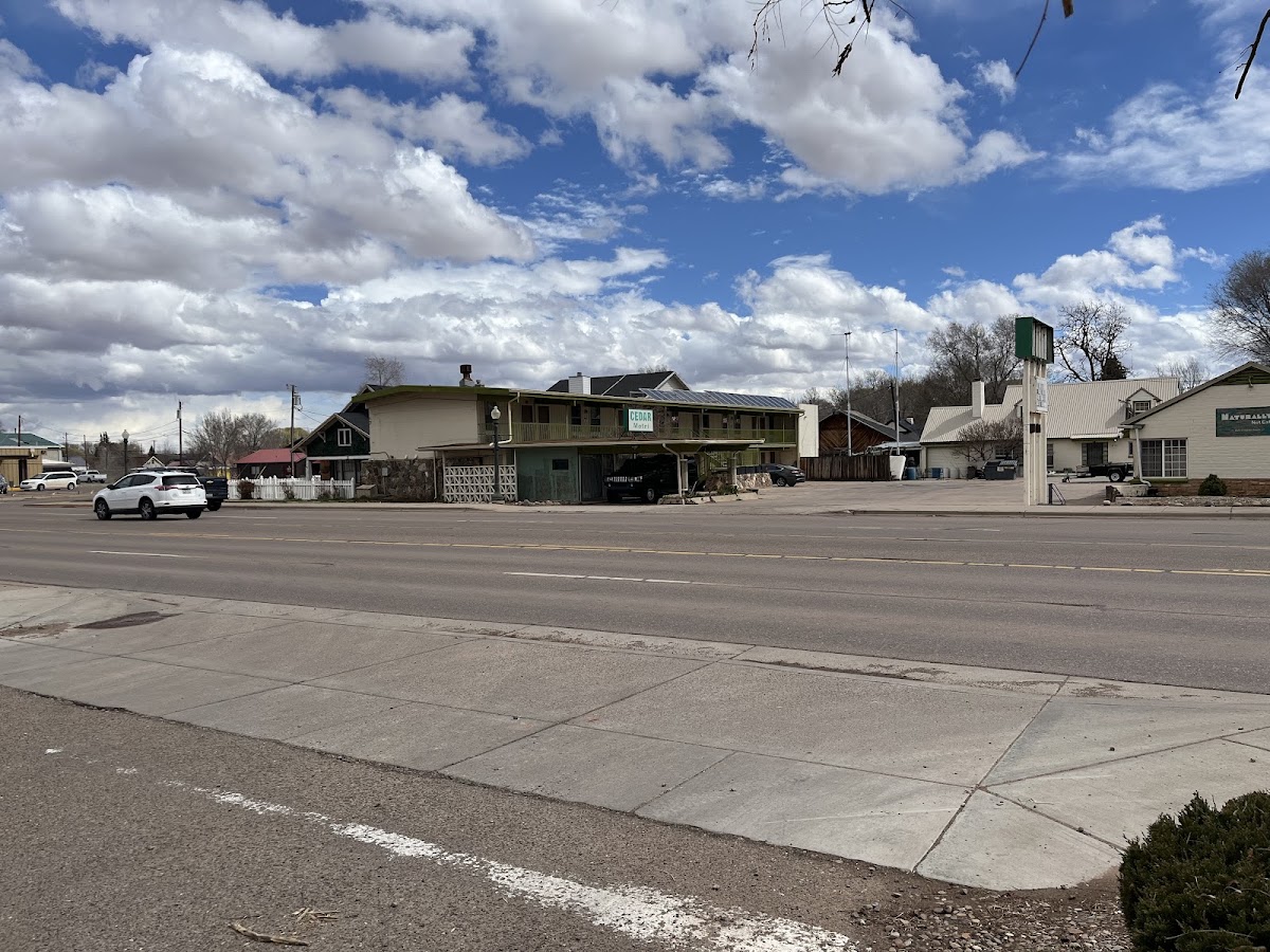 Cedar Motel