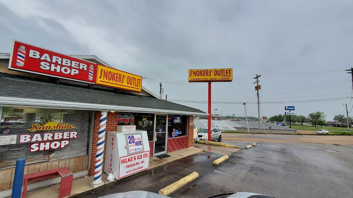 Smoker Friendly - St. Robert