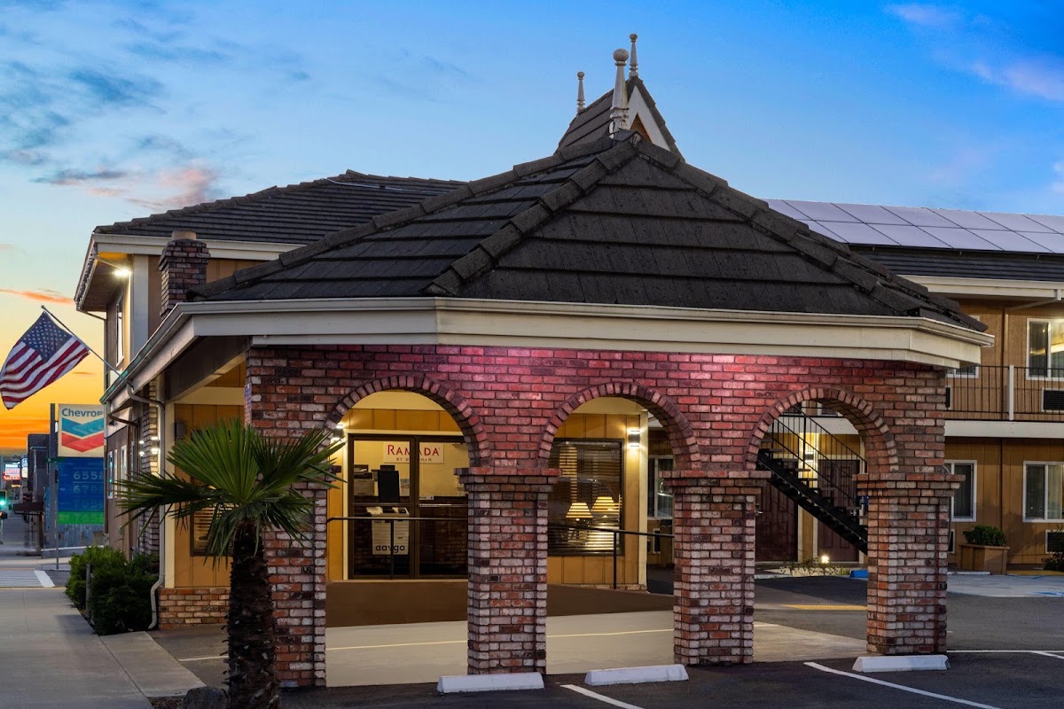 Ramada Bayside Inn & Suites Eureka